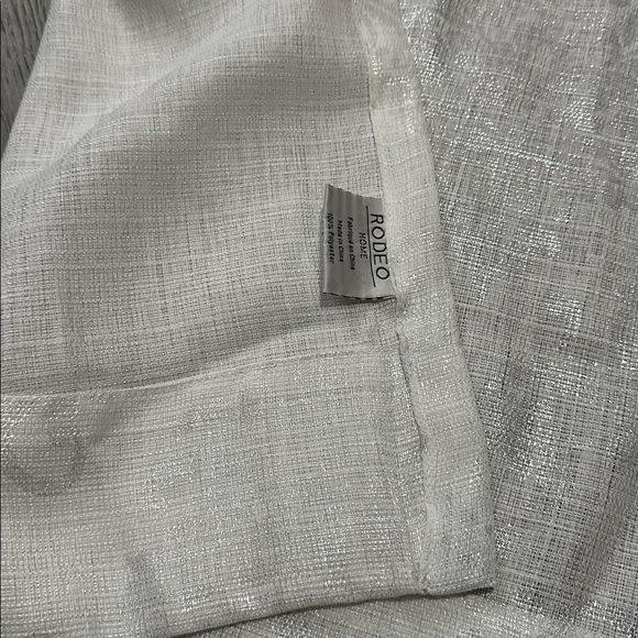 Set of 2 White Floral curtain panels. Sold together. 54x96 - Picture 4 of 7